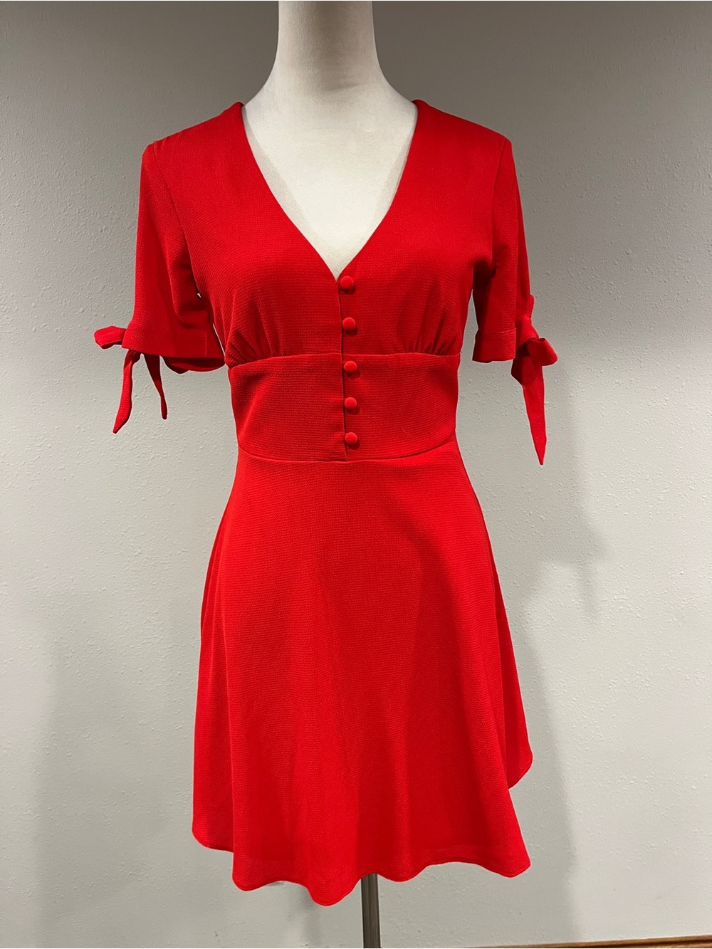 B Darlin Red V-Neck short‎ sleeve Mini Dress size 8